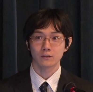 浦　克彰(うら　かつあき)厚生労働省医薬食品局総務課 課長補佐
